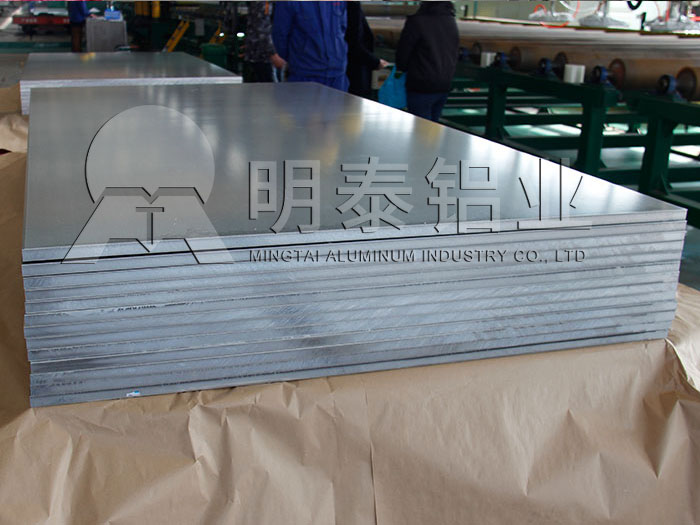 鋁板廠家_燈具用1060熱軋鋁板價(jià)格 鋁板廠家_燈具用1060熱軋鋁板價(jià)格